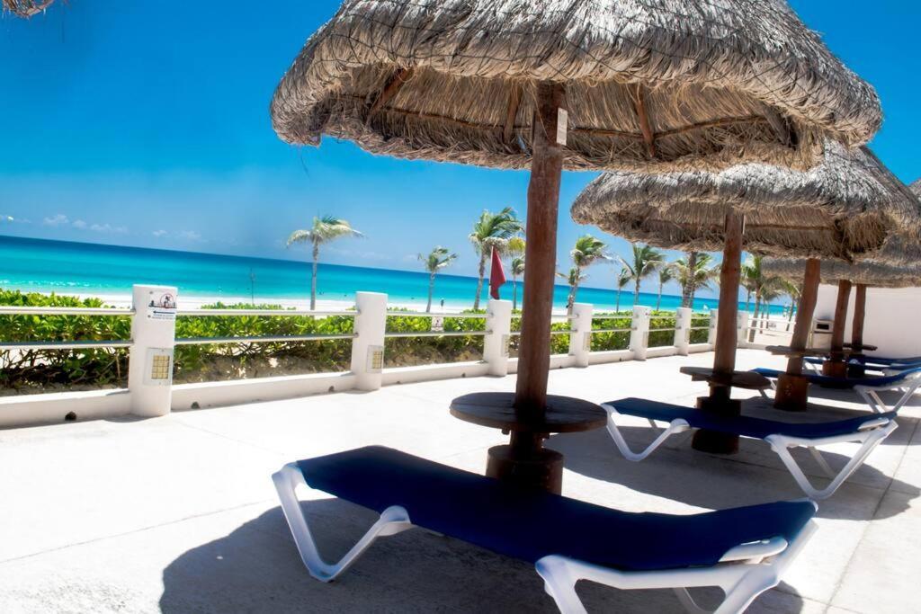 Ocean Front Villa Marlin, Best Location In Hotel Zone #109 Cancun Exterior photo